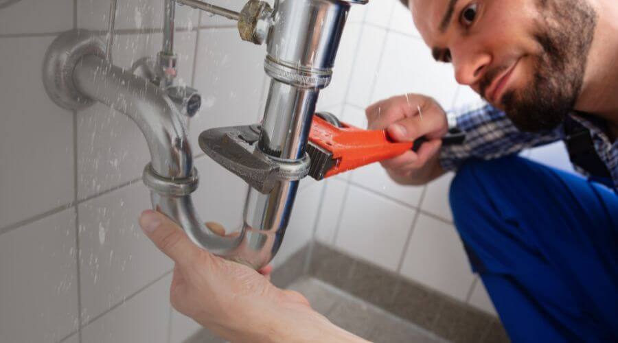 Local annual plumbing maintenance in Umpire, AR